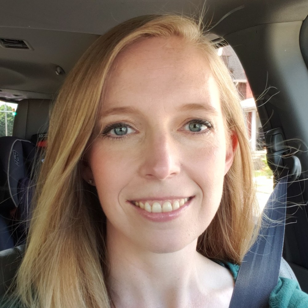 Meet your Posher, Courtney